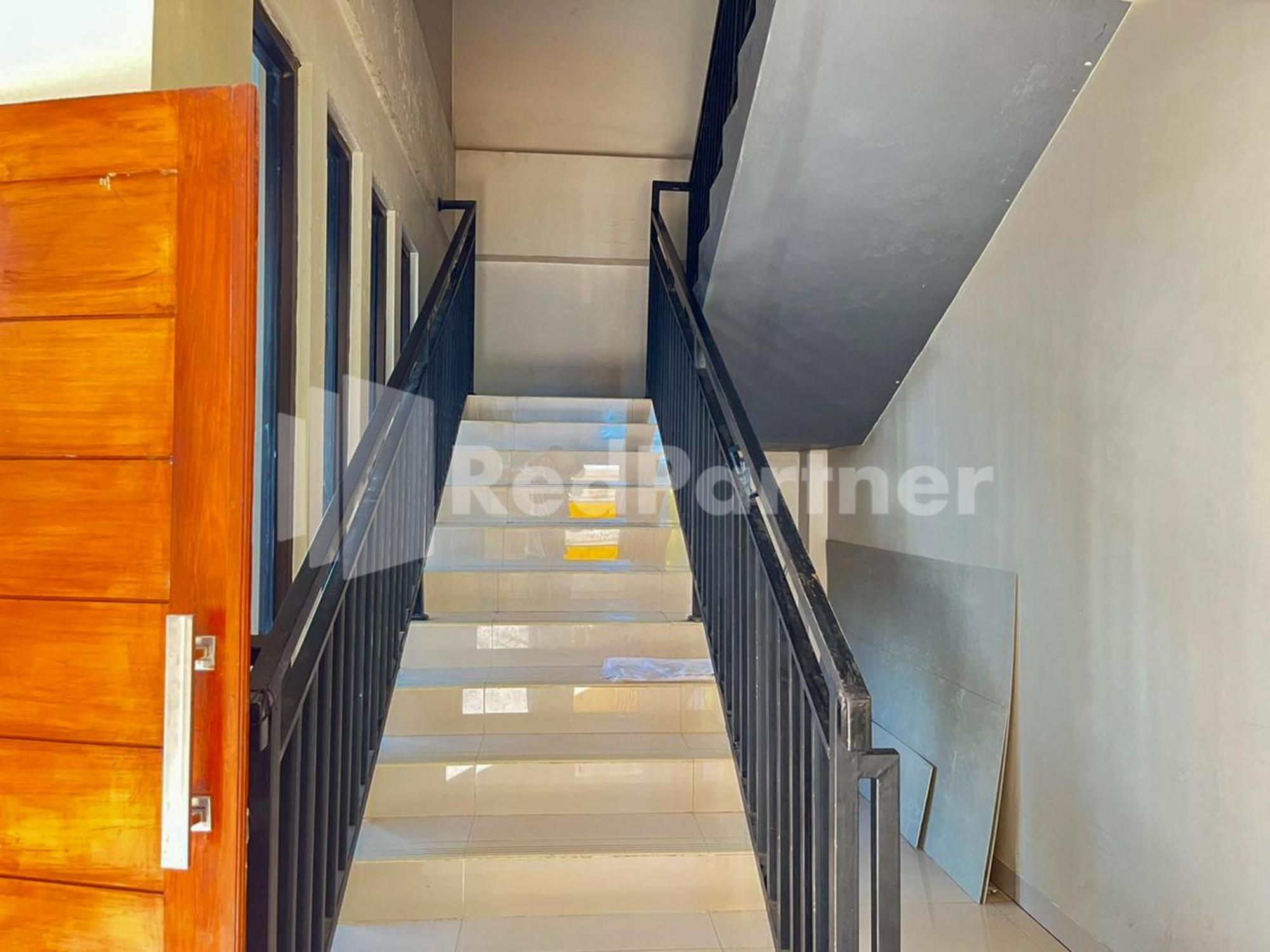 Andono Near Yia Mitra Reddoorz Yogyakarta